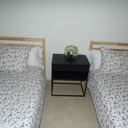 Apartamento Piscina Viena Roses Exteriér fotografie